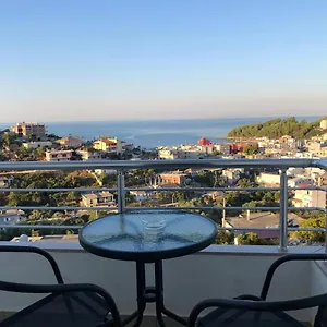 Aban Apartamento Himarë